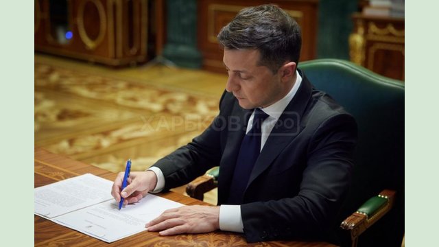 Президент подал в парламент как неотложный законопроект «О коренных народах Украины» Президент подал в парламент как неотложный законопроект «О коренных народах Украины»