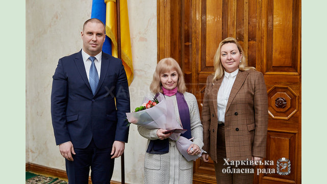 Президент Украины присвоил почетное звание «Мать-героиня» 24 жительницам Харьковщины Президент Украины присвоил почетное звание «Мать-героиня» 24 жительницам Харьковщины