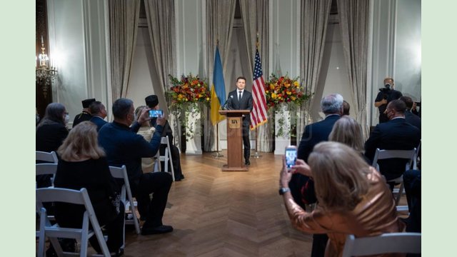 Президент во время встречи с украинской общиной в США: Вы – лучшие послы Украины Президент во время встречи с украинской общиной в США: Вы – лучшие послы Украины