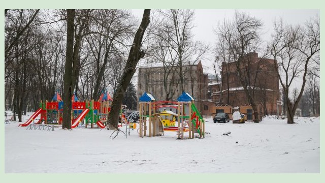 Реконструированный сквер возле ДК «Металлист» откроют ко Дню города Реконструированный сквер возле ДК «Металлист» откроют ко Дню города