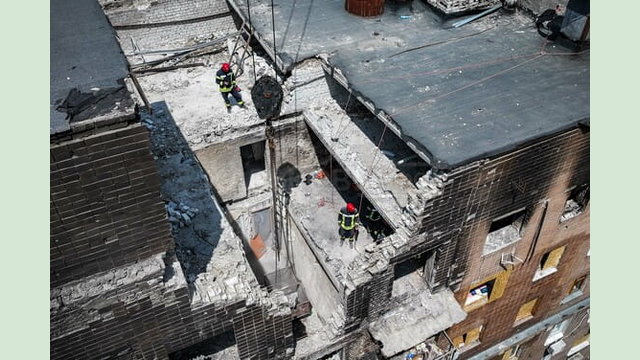 Рятувальники з інших областей залучені до ліквідації наслідків обстрілів на Харківщині Рятувальники з інших областей залучені до ліквідації наслідків обстрілів на Харківщині