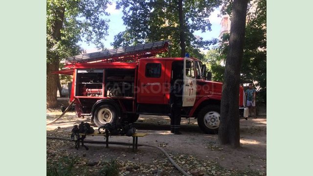 Шевченковский район: спасатели спасли мужчину во время ликвидации пожара в жилой пятиэтажке Шевченковский район: спасатели спасли мужчину во время ликвидации пожара в жилой пятиэтажке