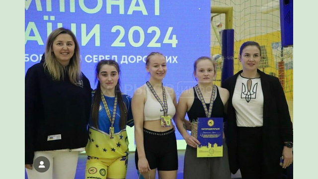 Спортсмени Харківської області вибороли медалі чемпіонату України з пляжної боротьби серед дорослих Спортсмени Харківської області вибороли медалі чемпіонату України з пляжної боротьби серед дорослих