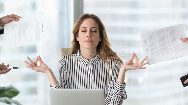 Стресс и тревожность: как успокоить нервную систему безопасно и эффективно? Стресс и тревожность: как успокоить нервную систему безопасно и эффективно?