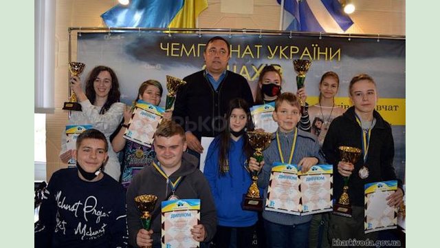 Святослав Базакуца стал чемпионом Украины по шахматам Святослав Базакуца стал чемпионом Украины по шахматам