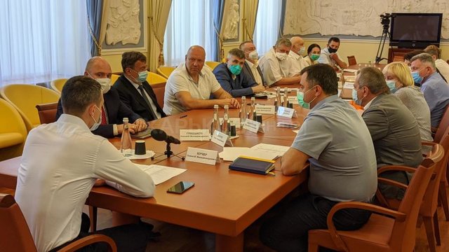 К работе с больными COVID-19 готовы присоединиться выпускники медицинских вузов и колледжей и интерны К работе с больными COVID-19 готовы присоединиться выпускники медицинских вузов и колледжей и интерны