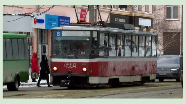 Трамваи №6 и 8 временно изменят маршруты