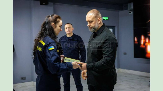 У Харківській ОВА родинам полеглих рятувальників вручили відзнаки Президента України