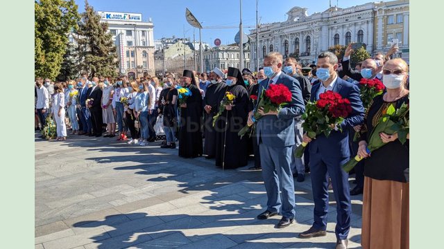 У нас замечательная страна и прекрасные люди, а это - бесповоротная заявка на успех. Алексей Кучер У нас замечательная страна и прекрасные люди, а это - бесповоротная заявка на успех. Алексей Кучер