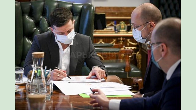 У Президента обсудили подготовку к Пасхальным праздникам в условиях пандемии У Президента обсудили подготовку к Пасхальным праздникам в условиях пандемии