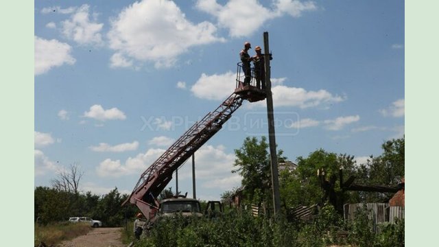 У селі Велика Комишуваха відновили електропостачання