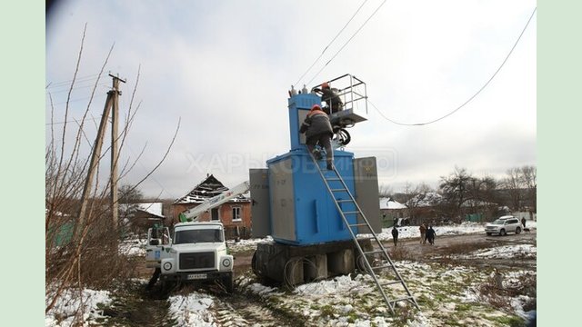 У Старому Салтові повністю відновили електропостачання