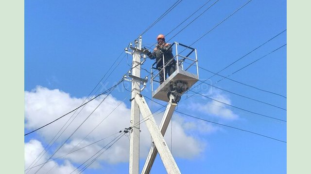 У Золочівській громаді відновили електропостачання після ворожих обстрілів