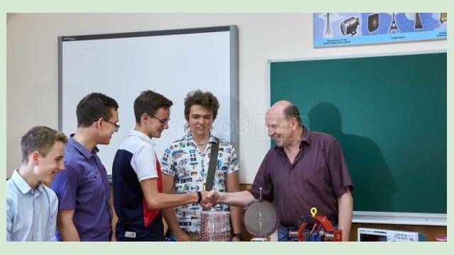 Учитель физико-математического лицея Илья Гельфгат - Герой Украины Учитель физико-математического лицея Илья Гельфгат - Герой Украины