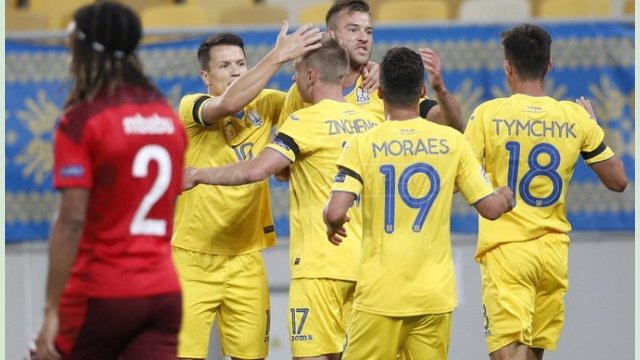 Украина победила Швейцарию на «Арене Львов» Украина победила Швейцарию на «Арене Львов»