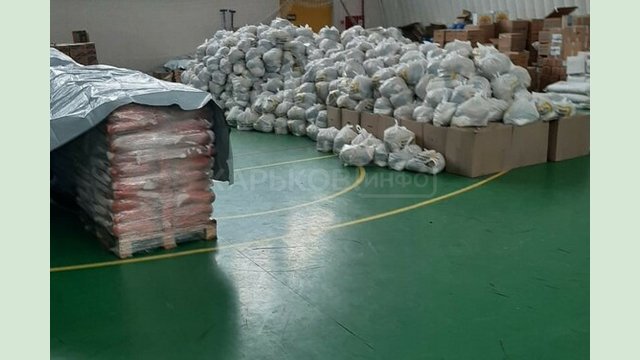 Упродовж тижня у громади Харківщини передали 40 тонн гумдопомоги та понад 5000 продуктових наборів Упродовж тижня у громади Харківщини передали 40 тонн гумдопомоги та понад 5000 продуктових наборів