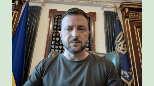 Уряд зараз готує кілька технічних рішень, які допоможуть школам, де безпека це дозволяє, працювати офлайн – звернення Президента