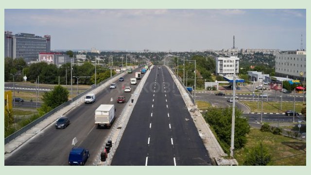 В 17:00 будет открыто движение на второй части Коммунального моста В 17:00 будет открыто движение на второй части Коммунального моста