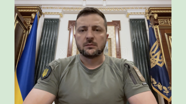 В эти дни, если вы за границей, будьте там с флагом Украины и распространяйте правду о преступлениях оккупантов – обращение Президента Владимира Зеленского В эти дни, если вы за границей, будьте там с флагом Украины и распространяйте правду о преступлениях оккупантов – обращение Президента Владимира Зеленского