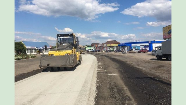 В этом году дорожники отремонтируют 18,3 км дороги Чугуев - Печенеги - Великий Бурлук