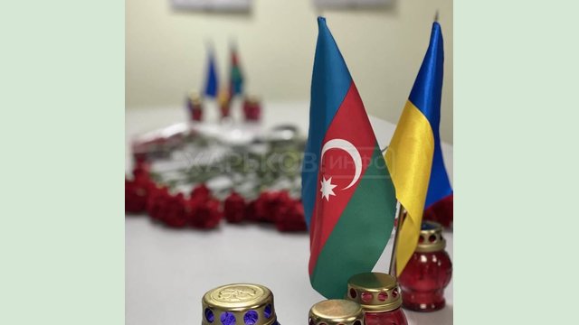 В галерее «Бузок» открылась фотовыставка «Черный январь» В галерее «Бузок» открылась фотовыставка «Черный январь»