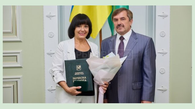 В горсовете наградили харьковчан ко Дню города В горсовете наградили харьковчан ко Дню города