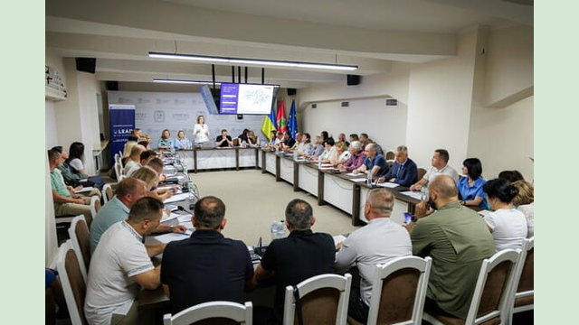 В Харківській ОВА обговорили впровадження реформи управління публічними інвестиціями на місцевому рівні В Харківській ОВА обговорили впровадження реформи управління публічними інвестиціями на місцевому рівні