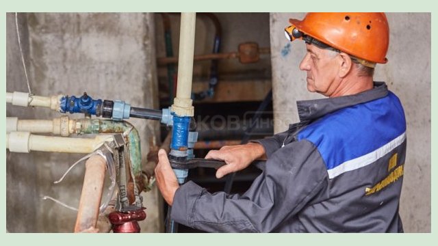 В Харькове горожан освободят от оплаты комуслуг и поддержат коммунальщиков В Харькове горожан освободят от оплаты комуслуг и поддержат коммунальщиков