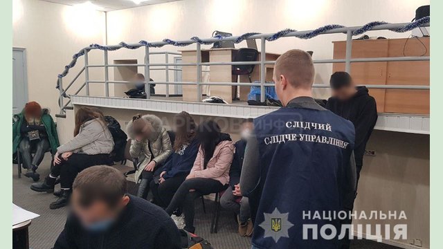 В Харькове милиция разоблачила группу злоумышленников, которые под видом работников банковских учреждений обманывали граждан