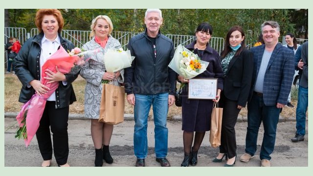 В Харькове организовали концерт для учителей В Харькове организовали концерт для учителей