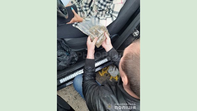 В Харькове полицейские пресекли деятельность Интернет-магазина по продаже наркотических средств В Харькове полицейские пресекли деятельность Интернет-магазина по продаже наркотических средств