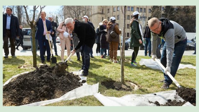 В Харькове присоединились к глобальной экологической акции В Харькове присоединились к глобальной экологической акции