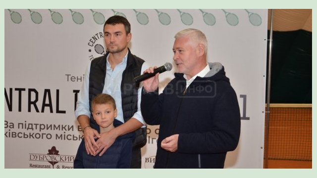 В Харькове прошел турнир по теннису среди любителей В Харькове прошел турнир по теннису среди любителей
