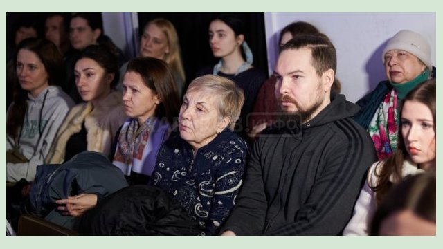 В Харькове прошел творческий вечер ко второй годовщине вторжения В Харькове прошел творческий вечер ко второй годовщине вторжения