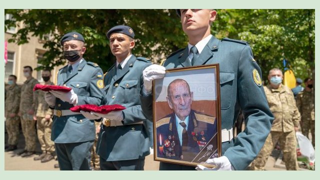В Харькове простились с Михаилом Карпеевым В Харькове простились с Михаилом Карпеевым