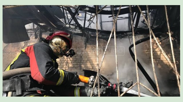 В Харькове спасатели ликвидировали 14 пожаров, вызванных вражескими обстрелами В Харькове спасатели ликвидировали 14 пожаров, вызванных вражескими обстрелами