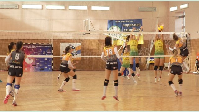 В Харькове стартовал женский волейбольный чемпионат Украины В Харькове стартовал женский волейбольный чемпионат Украины
