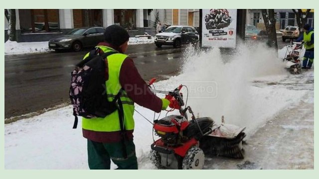 В Харькове устраняют последствия непогоды