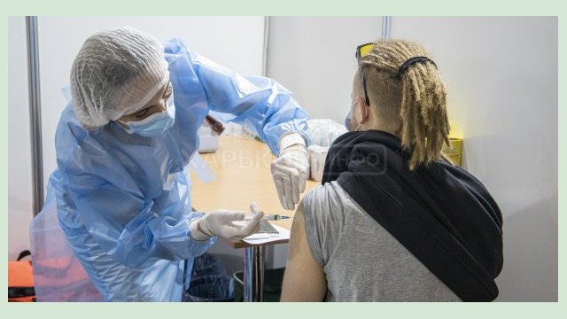 В Харькове за сутки сделано более 5 тысяч прививок В Харькове за сутки сделано более 5 тысяч прививок