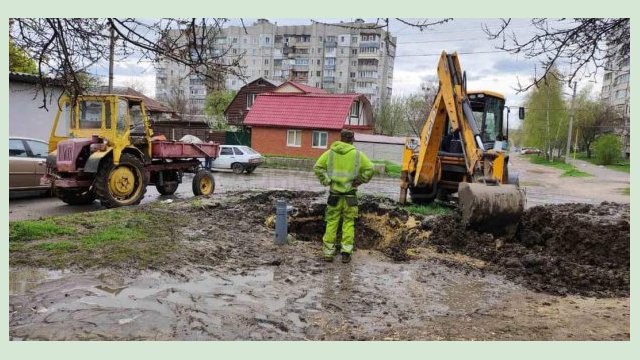 В харьковских домах восстанавливают водоснабжение В харьковских домах восстанавливают водоснабжение