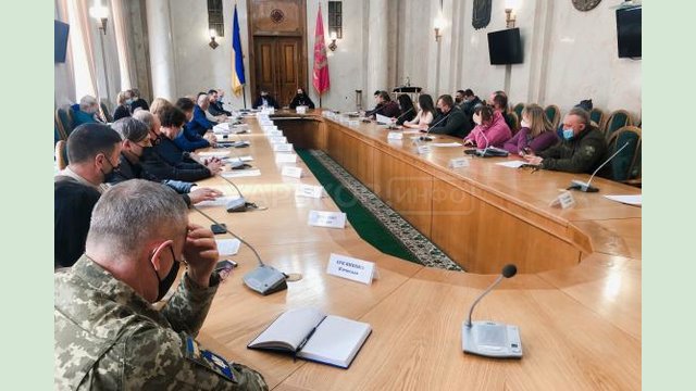 В Харьковской областной администрации обсудили вопросы национально-патриотического воспитания В Харьковской областной администрации обсудили вопросы национально-патриотического воспитания