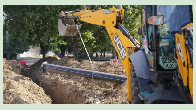 В Немышлянском районе перекладывают сети водоснабжения В Немышлянском районе перекладывают сети водоснабжения