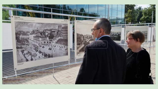 В парке Горького открылась фотовыставка, посвященная освобождению Харькова В парке Горького открылась фотовыставка, посвященная освобождению Харькова