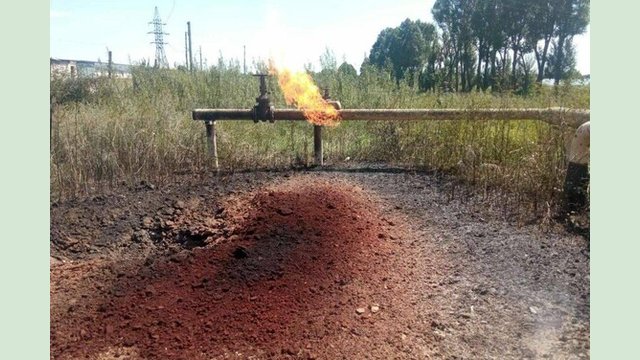 В результате вражеских обстрелов повреждена газовая инфраструктура Золочевской громады В результате вражеских обстрелов повреждена газовая инфраструктура Золочевской громады