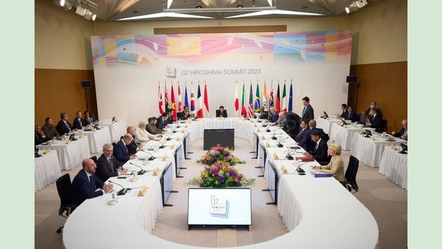 Виступ Президента Володимира Зеленського на робочій сесії саміту «Назустріч мирному, стабільному та процвітаючому світу» за участю країн G7, України та партнерів Виступ Президента Володимира Зеленського на робочій сесії саміту «Назустріч мирному, стабільному та процвітаючому світу» за участю країн G7, України та партнерів