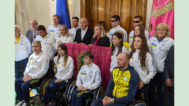 «Вы - пример всем украинцам, как надо бороться с вызовами» - Александр Скакун встретился с паралимпийцами «Вы - пример всем украинцам, как надо бороться с вызовами» - Александр Скакун встретился с паралимпийцами
