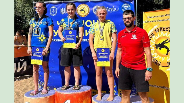 Юні спортсмени Харківщини результативно виступили на чемпіонаті України з пляжної боротьби серед кадетів та юніорів