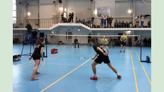 Юные харьковские бадминтонисты собрали все «золото» чемпионата Украины Юные харьковские бадминтонисты собрали все «золото» чемпионата Украины
