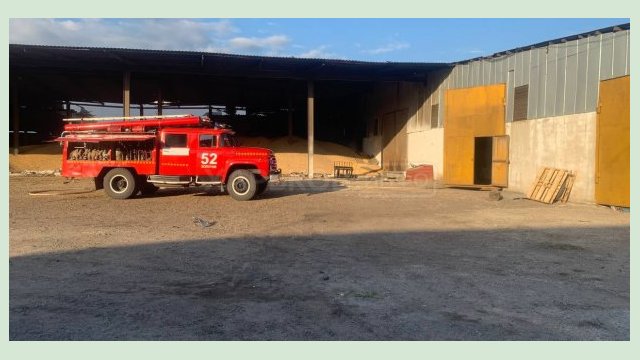 За прошедшие сутки в результате обстрелов пожары возникли в двух районах города За прошедшие сутки в результате обстрелов пожары возникли в двух районах города