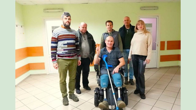 За сприяння Харківської ОВА ветеранам, які проходять лікування та реабілітацію, передали сучасні інвалідні візки з електроприводом